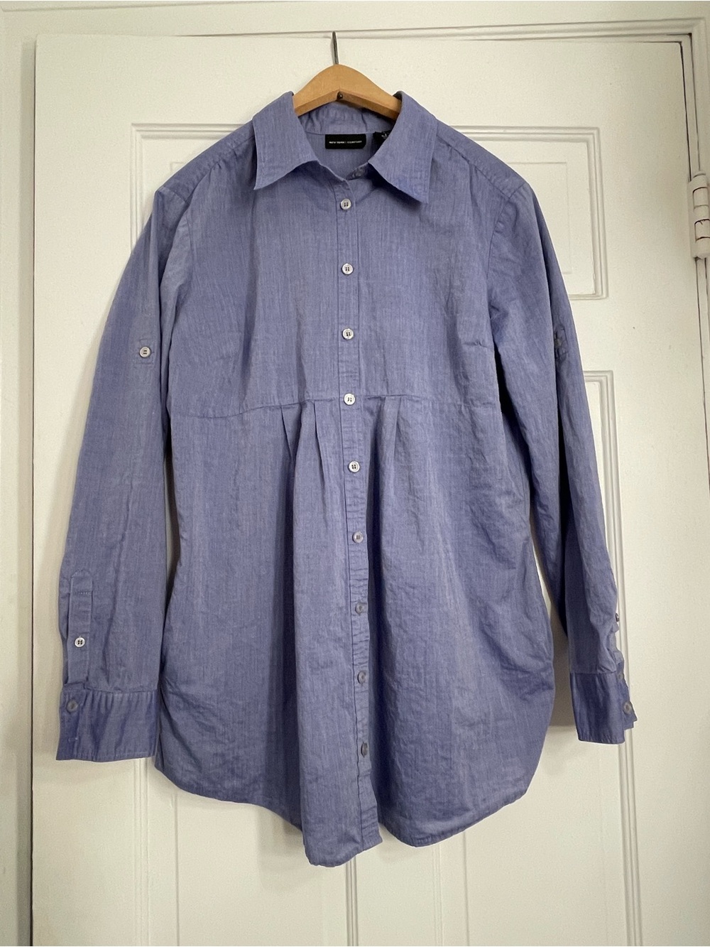 New York & Company Light Lavender Button-Front Tunic